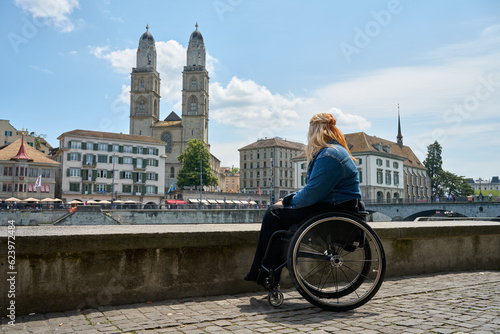 woman in wheelchair in Zürich