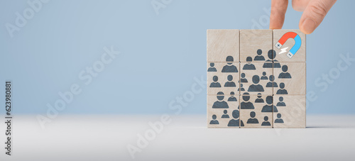 Tableau sur toile Attracting online customer and lead generation concept
