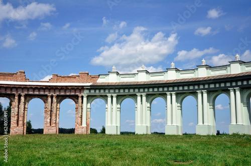 Colonnade of the Ruzhany palace complex of the Belarusian magnates Sapieha after and before restoration.