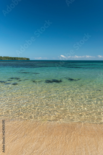 Fototapeta Naklejka Na Ścianę i Meble -  Small island beach in the Caribbean, Bocas del Toro, p
Panama, Central America - stock photo