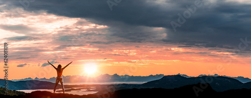 Die Inselgruppe der Lofoten bei Sonnenuntergang photo