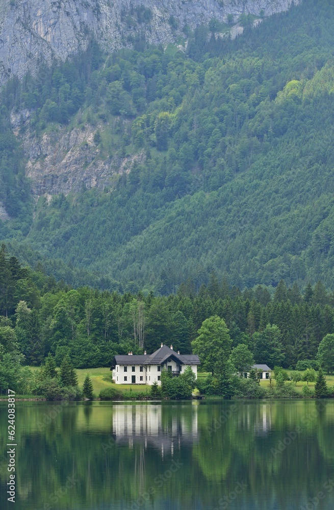 Vorderer Langbthsee in Salzkammergut, Österreich Vorderer Langbthsee in Salzkammergut, Österreich