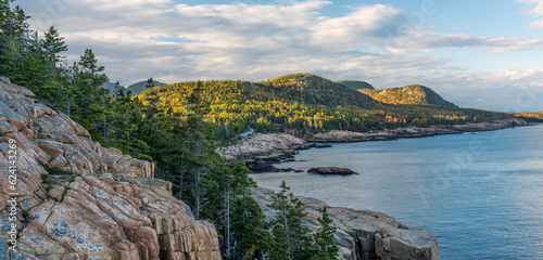 Obraz na plátně Atlantic seashore in autumn at Acadia National Park - Maine