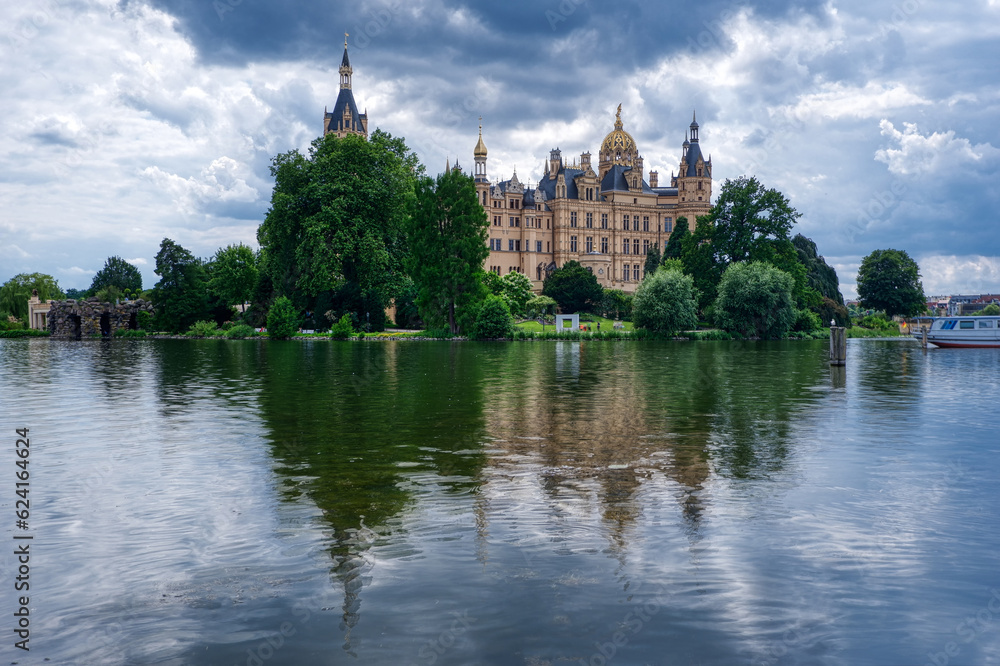Das berühmte historische Schloss in Schwerin