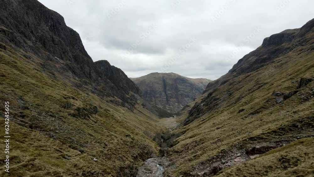 Vidéo Stock Aerial view of Glencoe Valley. Infamous valley where the ...
