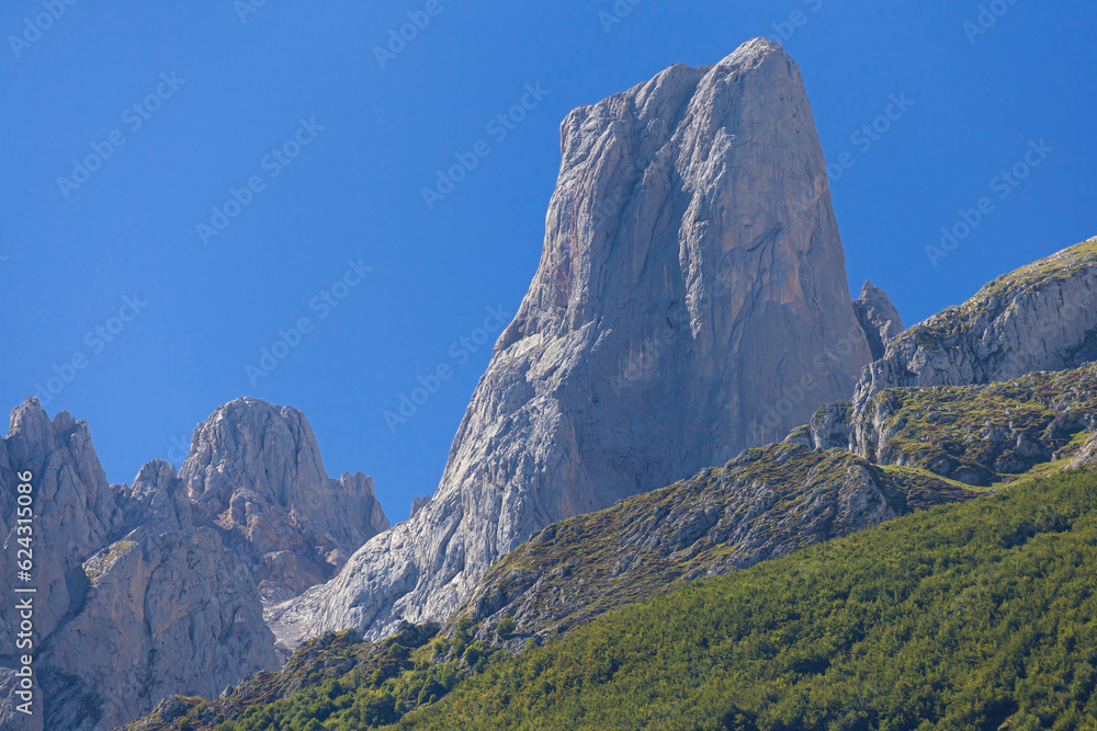 Naranjo de Bulnes from Camarmena