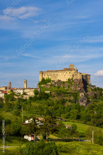 Bardi castle  Castello di Bardi  with town  province of Parma  Emilia Romagna