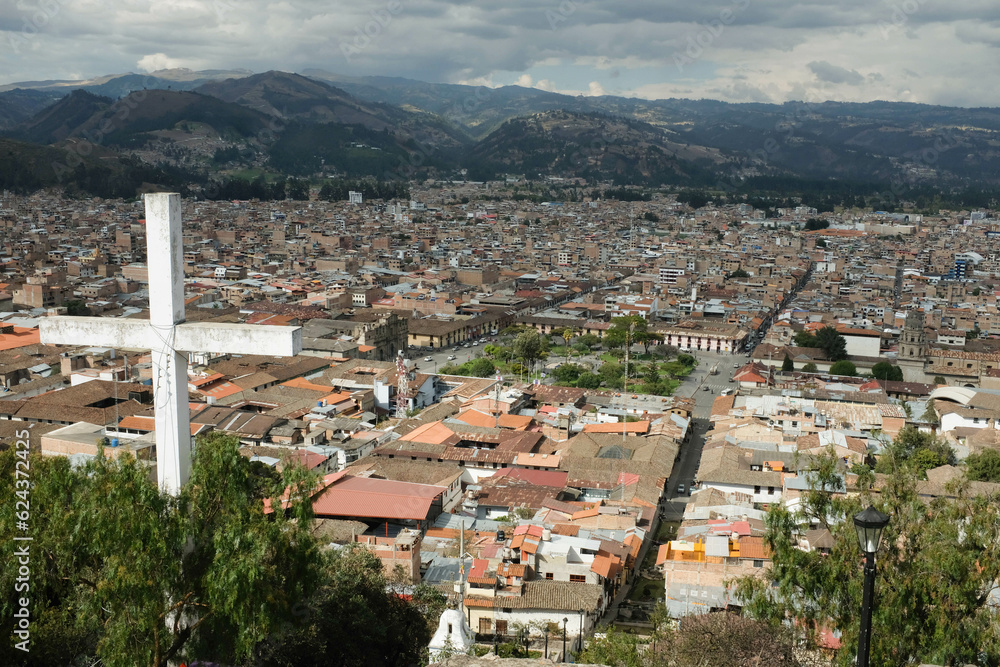 Panorama de Cajamarca, ville coloniale, au Pérou