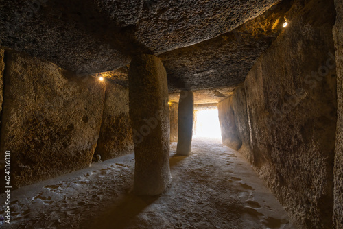 Cuadro en lienzo Interior of the Menga dolmen, view of the central pillar, UNESCO site, Antequera