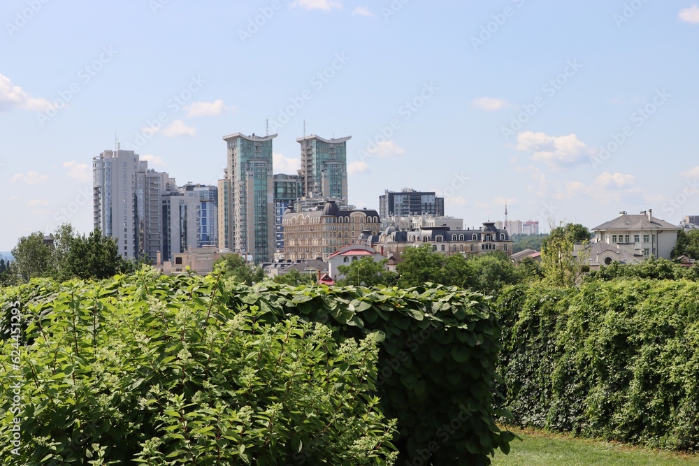 Fototapeta premium Kiev, Kyiv, city, building, skyline, architecture, cityscape, skyscraper, urban, buildings, park, view, tower, green, town, landscape
