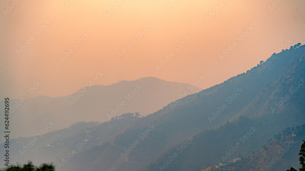 Obraz premium Scenic landscape of Kasauli, Himachal Pradesh, India