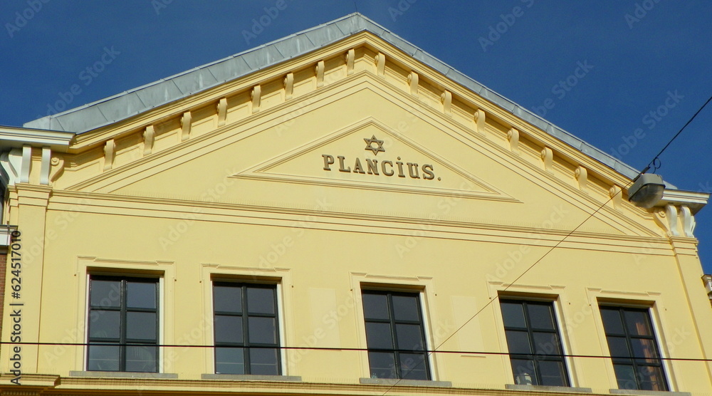 Netherlands, Amsterdam, 61 Plantage Kerklaan, Gebouw Plancius (building), pediment of the building