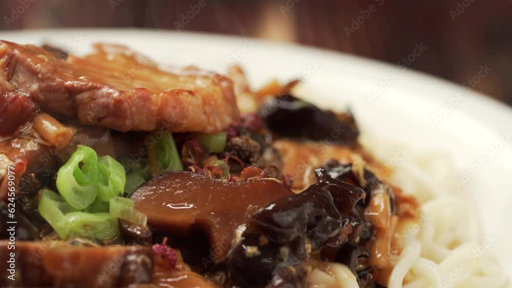 The cooking process of homemade braised noodles with traditional Chinese specialties The cooking process of homemade braised noodles with traditional Chinese specialties