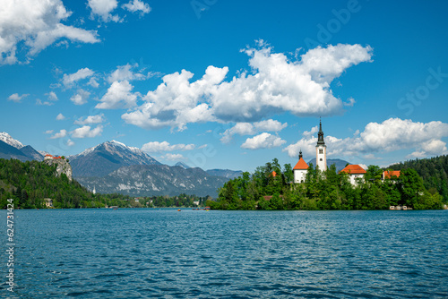 landmark in slovenia with the church on the island yuo can visit by boat