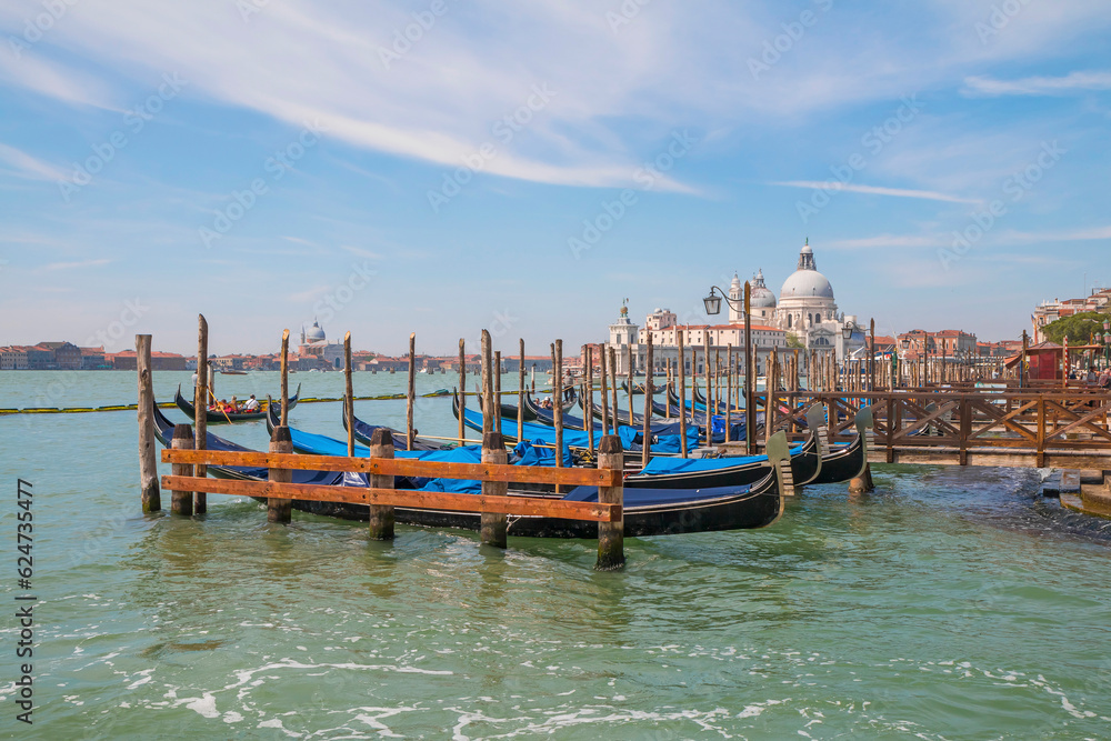 Obraz premium Panoramic view on famous Grand Canal among historic houses in Venice, Italy at sunny day