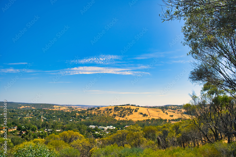 View over the leafy town of Toodyay (Western Australia) and the surrounding hill country from Pelham Reserve
