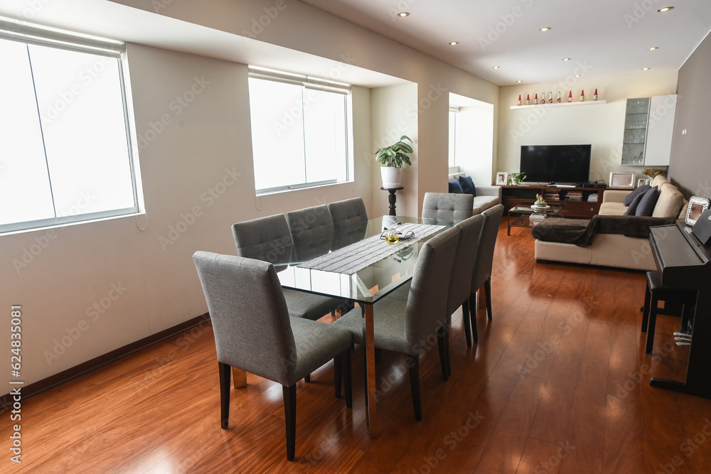 sala de departamento con muebles modernos y acabados en madera sala de departamento con muebles modernos y acabados en madera