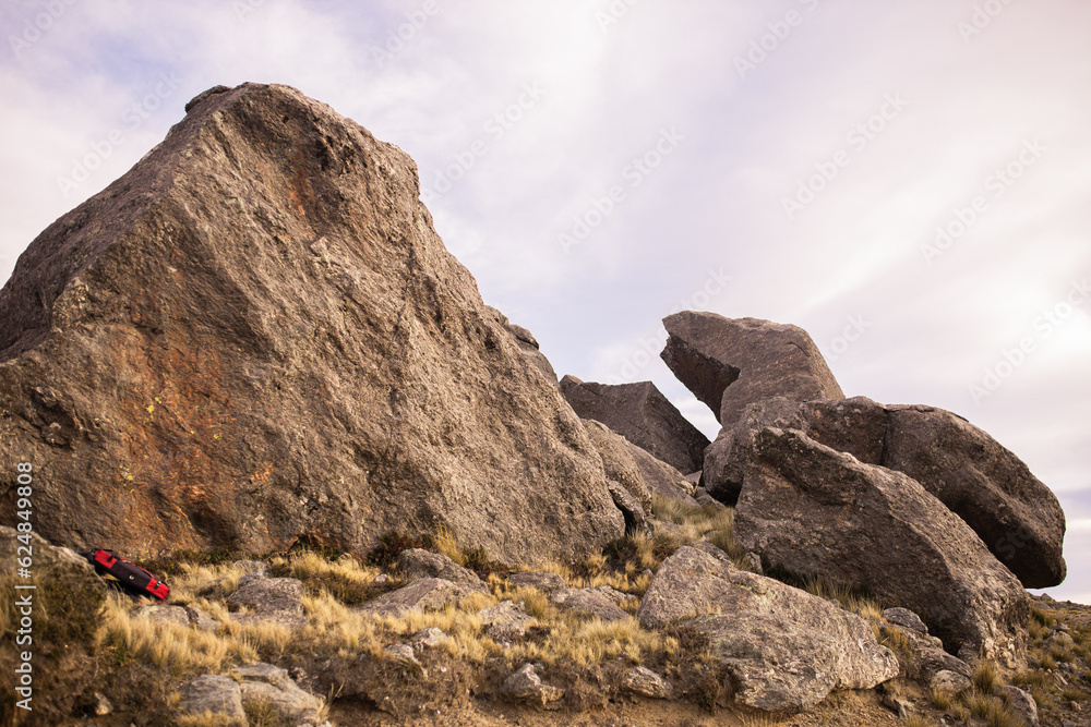 rocas enormes rocas enormes