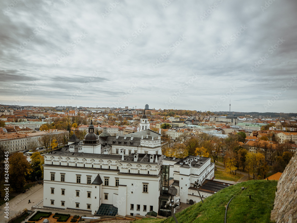 Obraz premium Aerial view of Vilnius old city