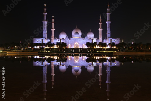 Sheikh Zayed Grand Mosque view at night in Abu-Dhabi, UAE 