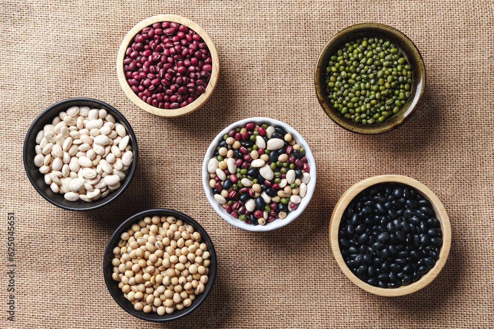 Five types beans for Backgrounds. Stock Photo | Adobe Stock