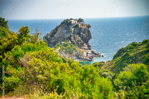 Foto Coast of Skopelos in summer season