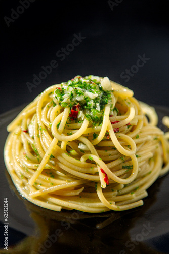  pasta Spaghetti Aglio e Olio with hot peppers.
