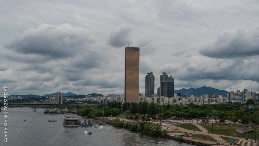 Time lapse of Yeouido Hangang Park and 63 building in Seoul city. Time lapse of Yeouido Hangang Park and 63 building in Seoul city.
