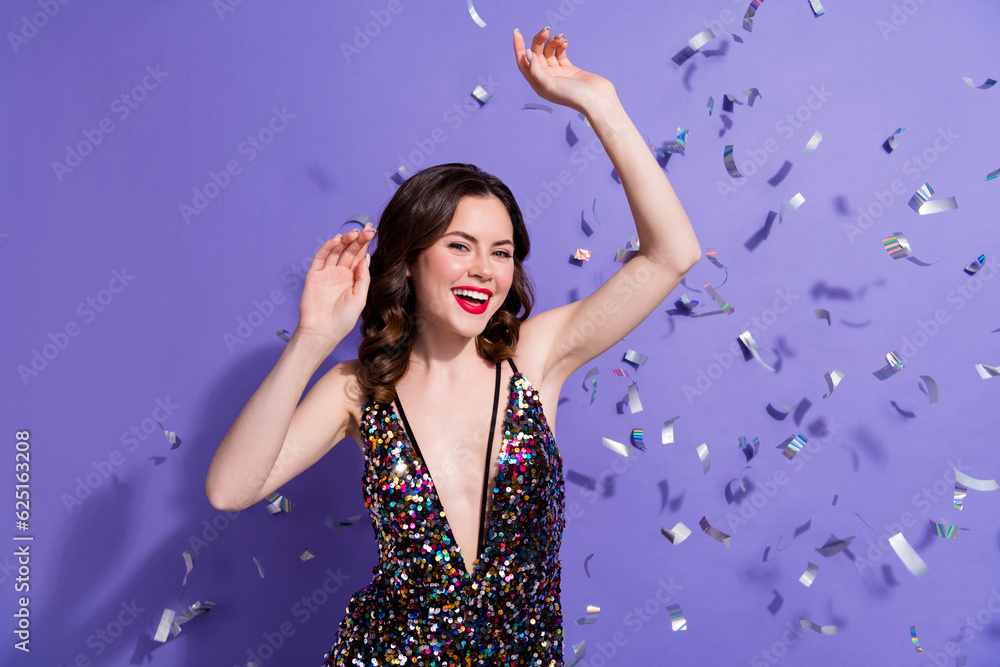 Photo of chic lady celebrate prom event occasion dancing in nightclub isolated purple color background Photo of chic lady celebrate prom event occasion dancing in nightclub isolated purple color background