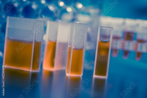 Billede på lærred Drug dissolution testing: Study drug release profiles in pharmaceutica