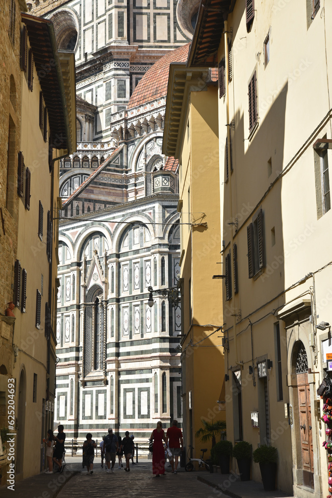 Ruelle à Florence en été. Italie