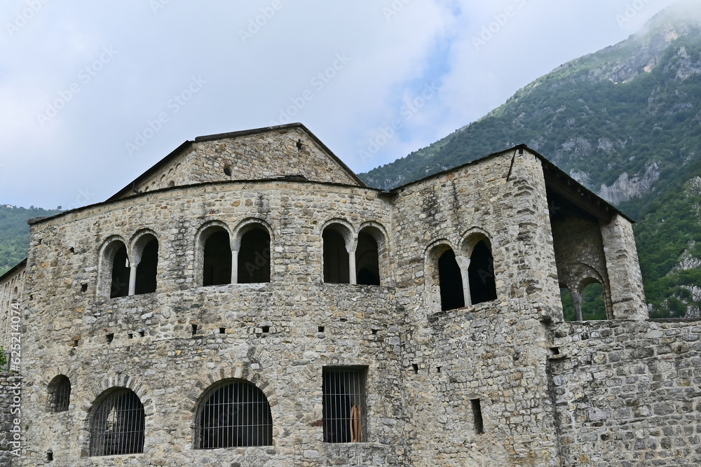 Civate, L'abbazia di San Pietro al Monte - Lecco