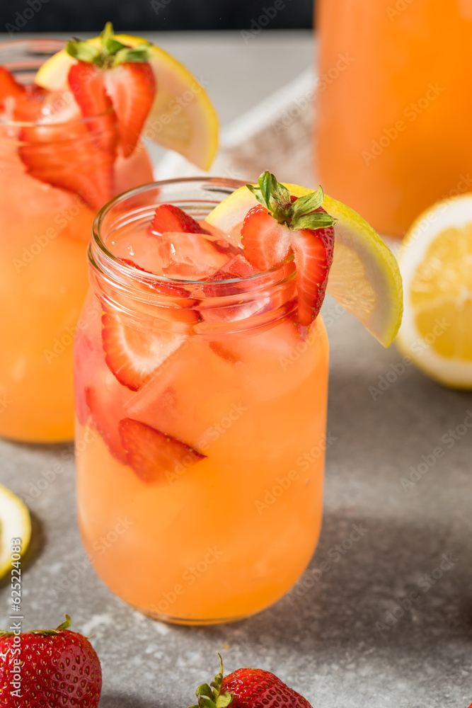Cold Refreshing Strawberry Lemonade Cold Refreshing Strawberry Lemonade
