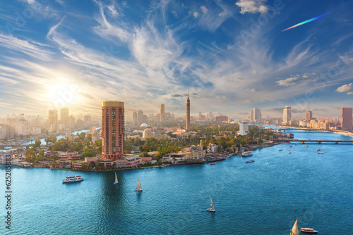 Obraz na płótnie View on Gezira island of Cairo at sunset, Egypt w salonie