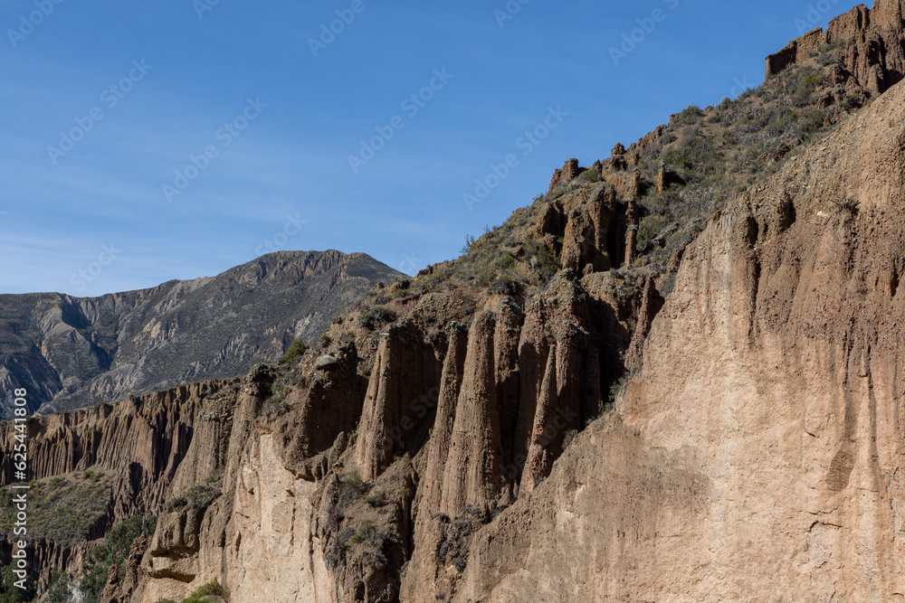 Fototapeta premium Exploring the beautiful Palca Canyon, a natural sight in the surroundings of La Paz, Bolivia - Traveling South America