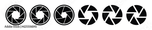 Camera shutter icons set. Camera lens diaphragm. Photo camera icon. Camera photography icons. Lens aperture, photo shutter, photo lens, shutter lens. Vector illustration