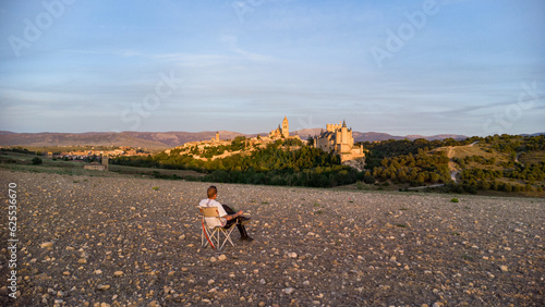 Ante la ciudad de SEGOVIA (CASTILLA Y LEÓN)