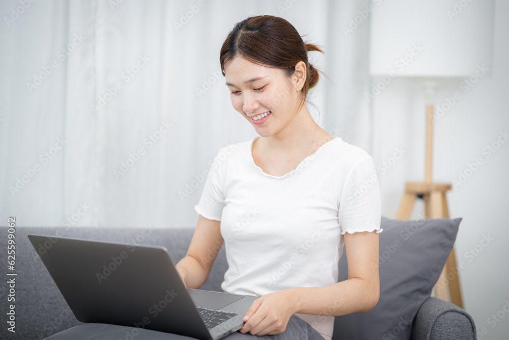 E learning Student girl online training at home. learning education studying examining Tutor video conference call by webcam e-coaching concept E learning Student girl online training at home. learning education studying examining Tutor video conference call by webcam e-coaching concept