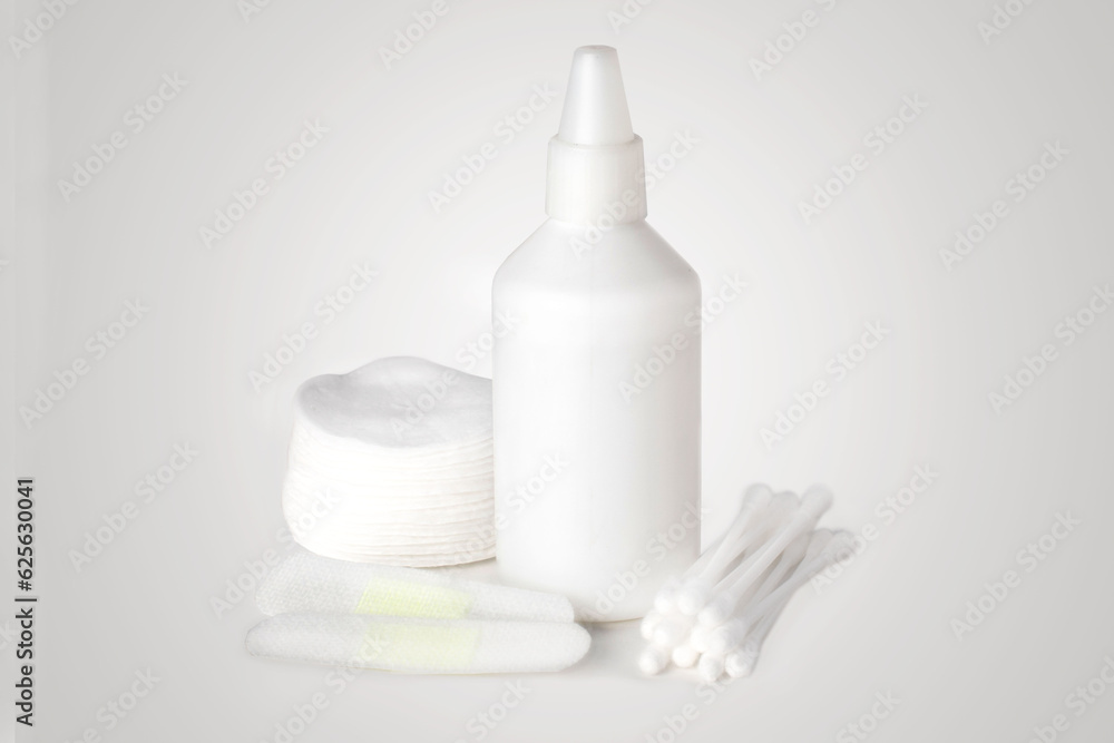 Set help for wounds and bruises, cotton pad, plaster, cotton buds, chlorhexidine Set help for wounds and bruises, cotton pad, plaster, cotton buds, chlorhexidine