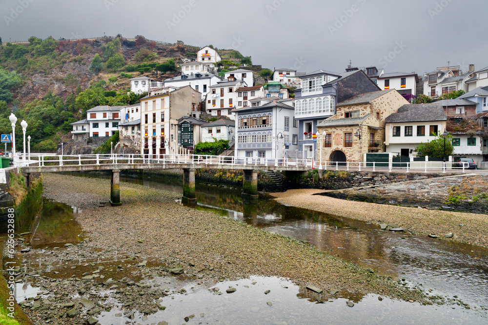 Fototapeta premium Luarca