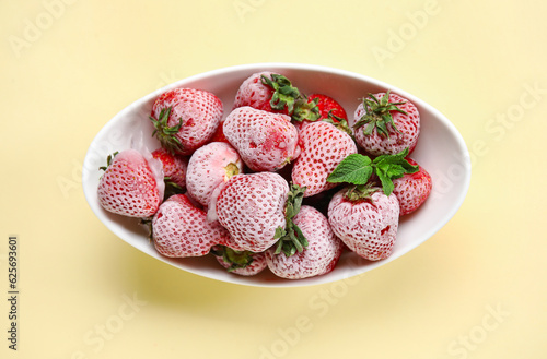 Frozen strawberries with mi...