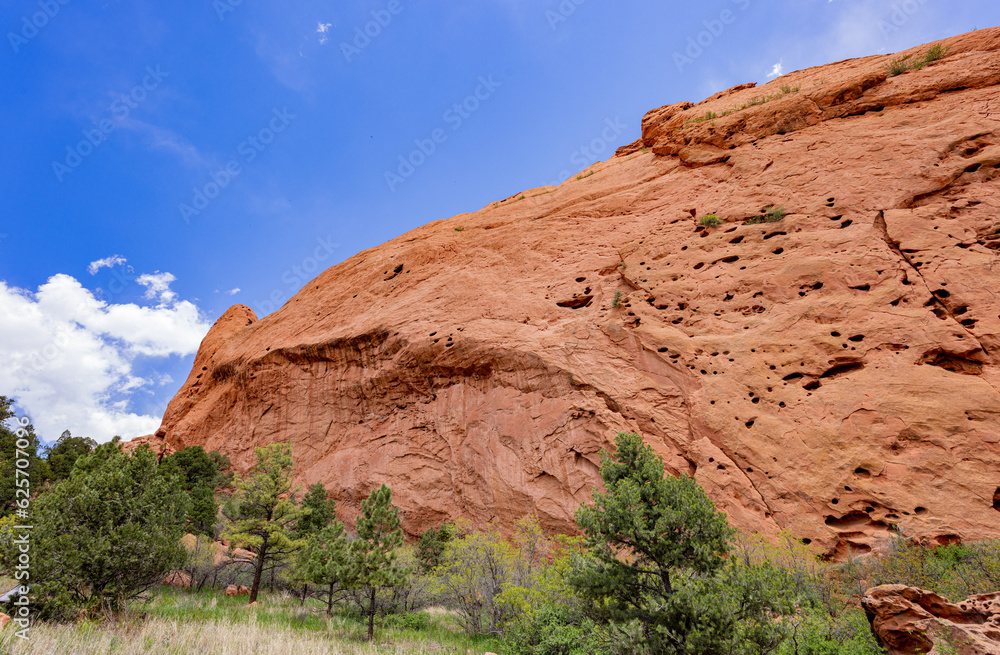 Fototapeta premium Sunny exterior view of landscape of Garden of the Gods