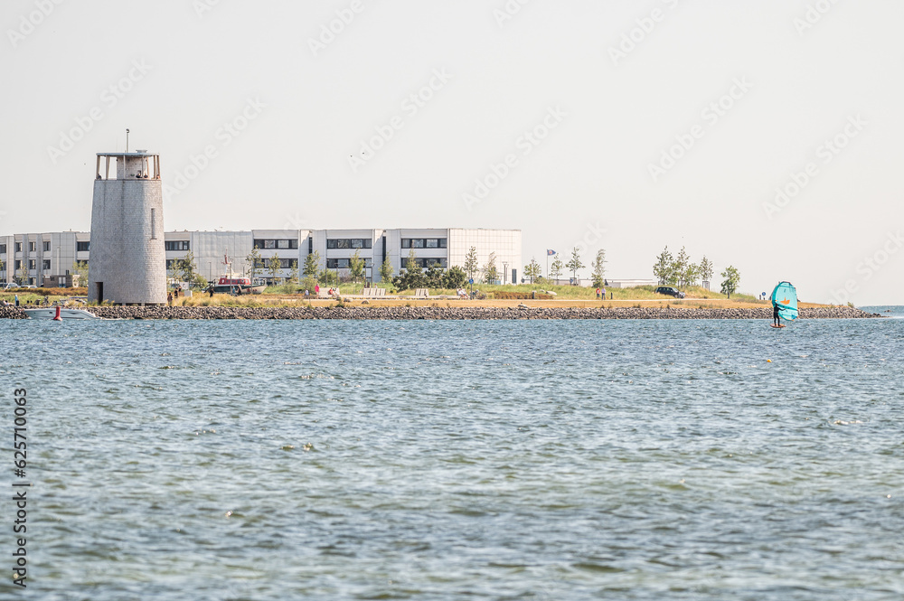 Aussichtsturm Binnensee Fehmarn von Burg Staaken gesehen