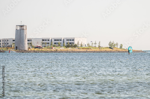 Obraz na płótnie Aussichtsturm Binnensee Fehmarn von Burg Staaken gesehen w salonie