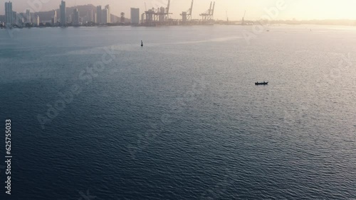 Un amanecer en Cartagena  con vista al puerto photo