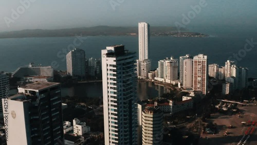 Edificios mas altos de Cartagena, boca grande, laguito photo