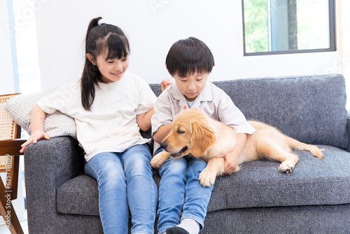 Photographie 仔犬と子供　puppy and child