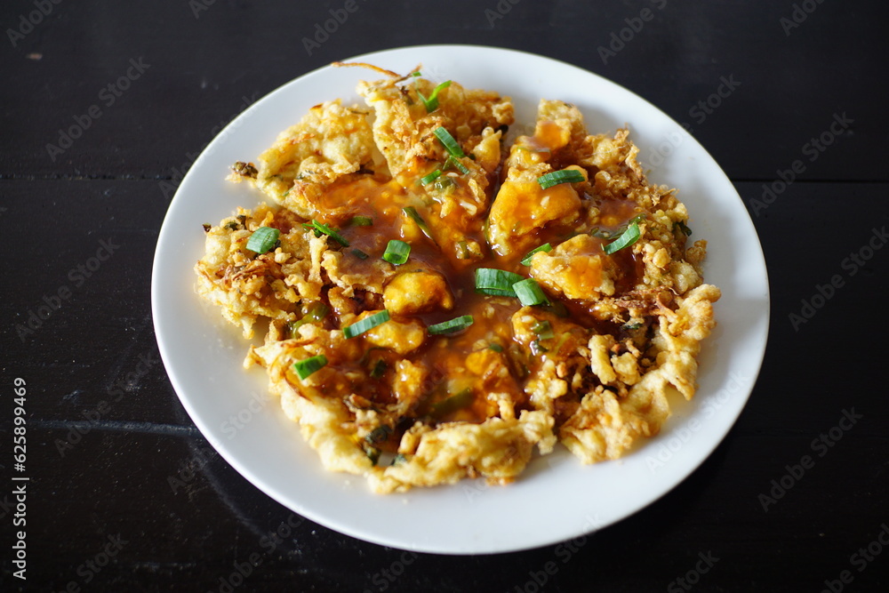 typical food that tempts people's appetites to taste it through photos and looks very attractive typical food that tempts people's appetites to taste it through photos and looks very attractive