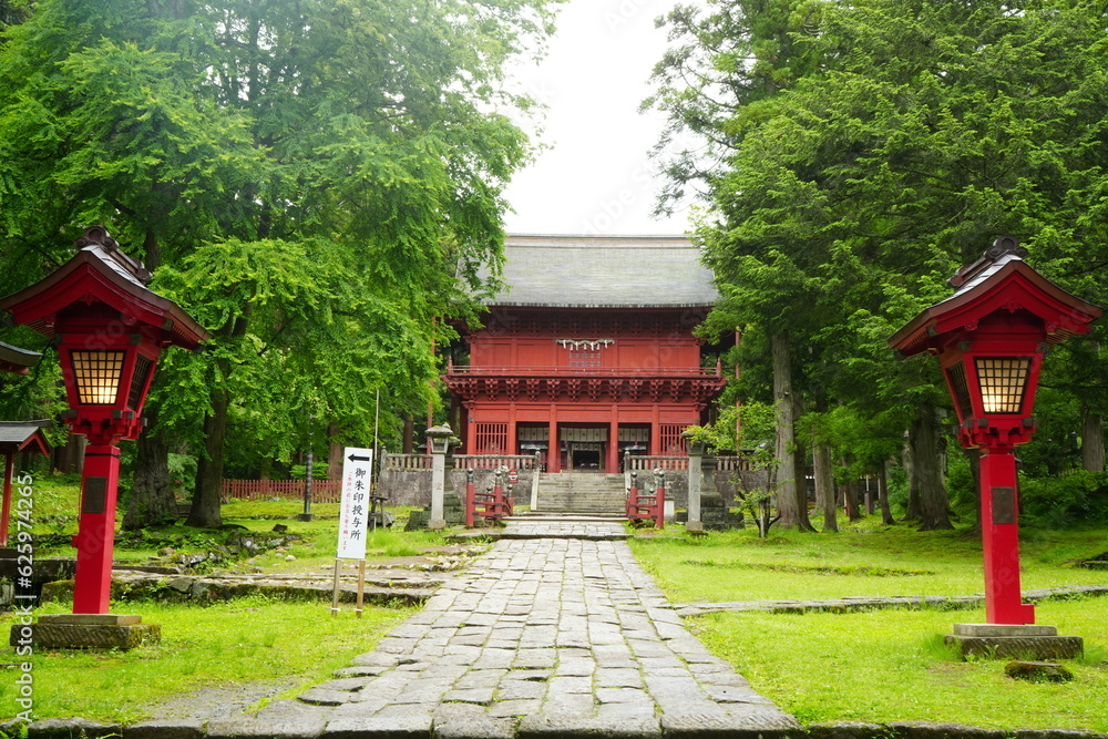 Naklejka premium Iwakiyama Shrine in Hirosaki, Aomori, Japan - 日本 青森 弘前 岩木山神社