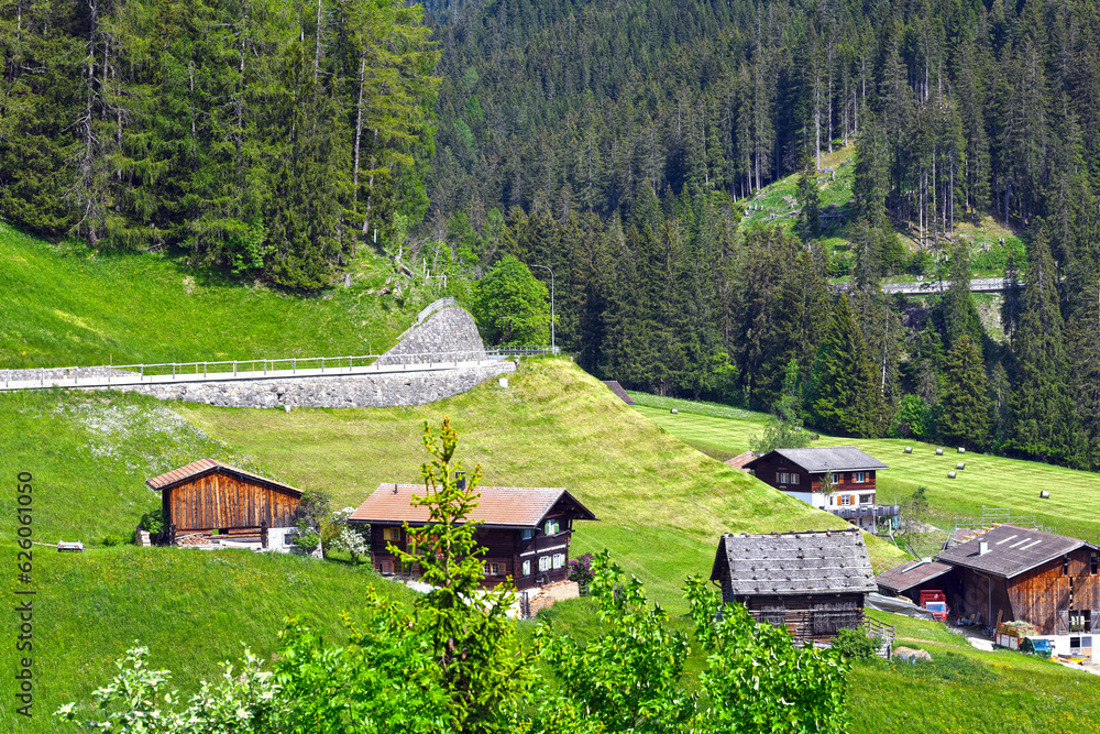 Bergdorf Langwies in der Region Plessur, Gemeinde Arosa im Kanton Graubünden (Schweiz)